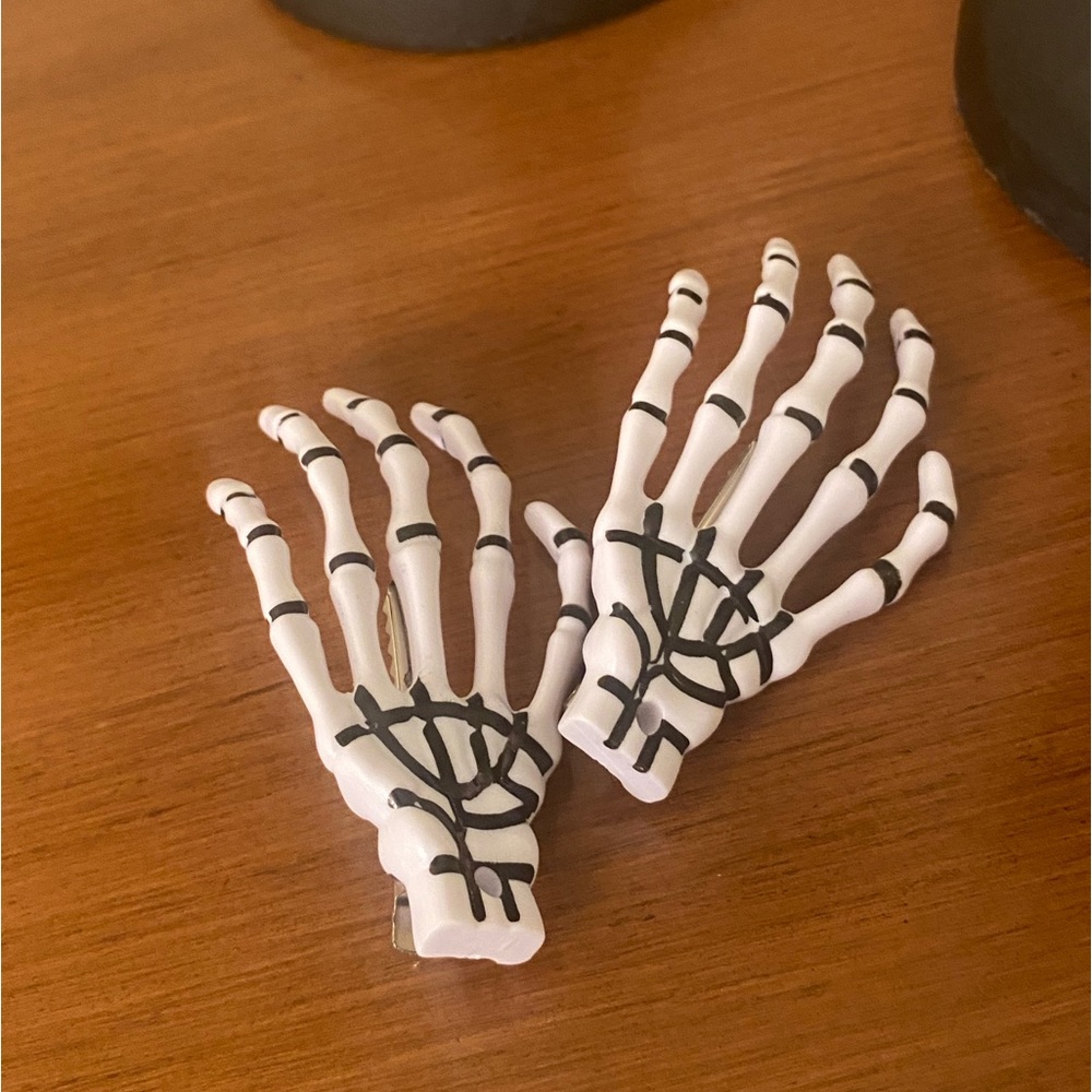 Little skeleton clips (set)